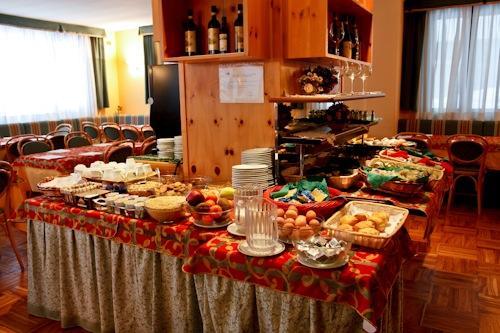 Hotel Posta Априка Екстериор снимка